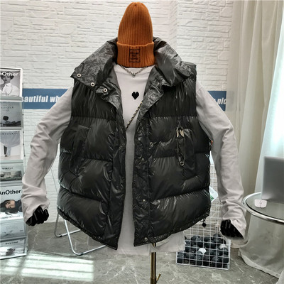 Naiste moodne kõrge krae ja taskutega vest