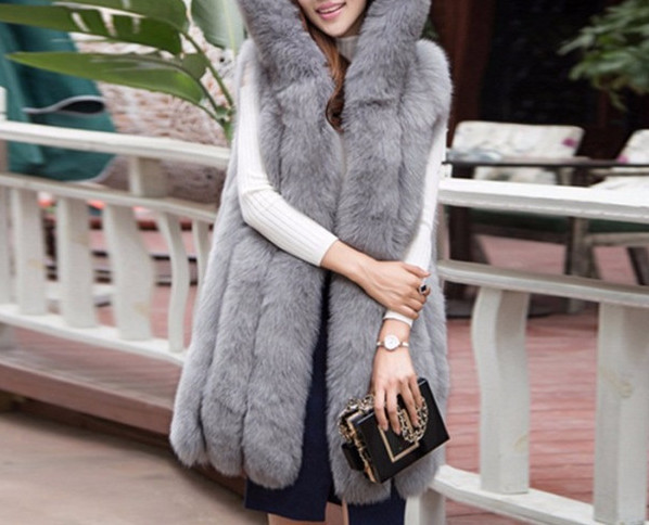 Naujo modelio moteriška ilga pūkinė liemenė su gobtuvu