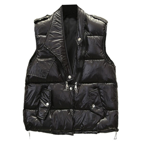 Mitmes värvitoonis lukuga ja taskutega naistevest