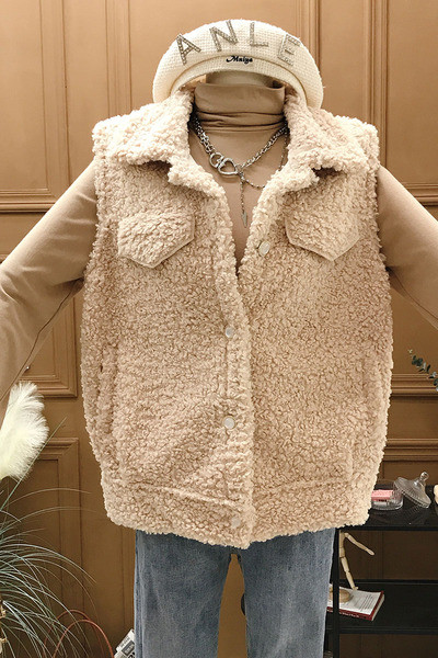 Dabartinė moteriška pūkinė liemenė su apykakle ir sagomis