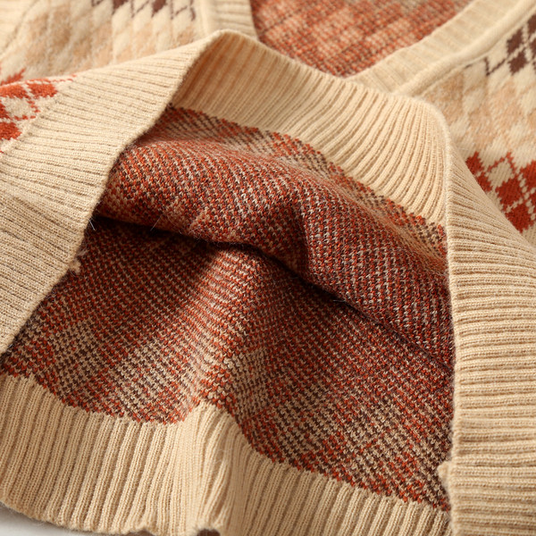 Κοντό καθημερινό γιλέκο με ντεκολτέ 