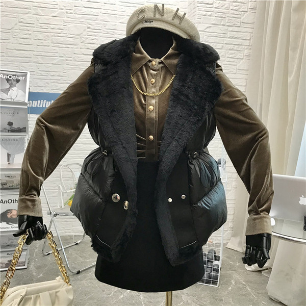 Uus mudel vöökoha lipsude ja nööpidega naistevest