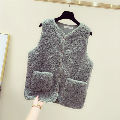 Naiste nööpide ja taskutega sulevest neljas värvitoonis