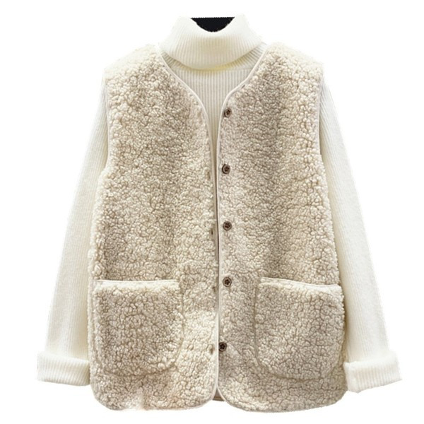 Naiste nööpide ja taskutega sulevest neljas värvitoonis