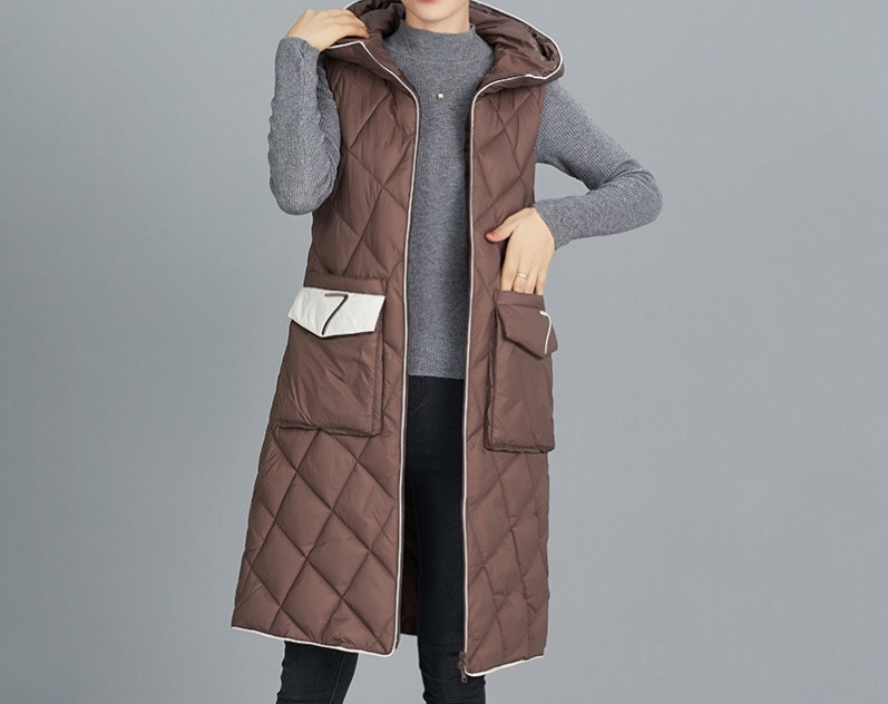 Ilga moteriška laisvalaikio liemenė su gobtuvu ir kišenėmis