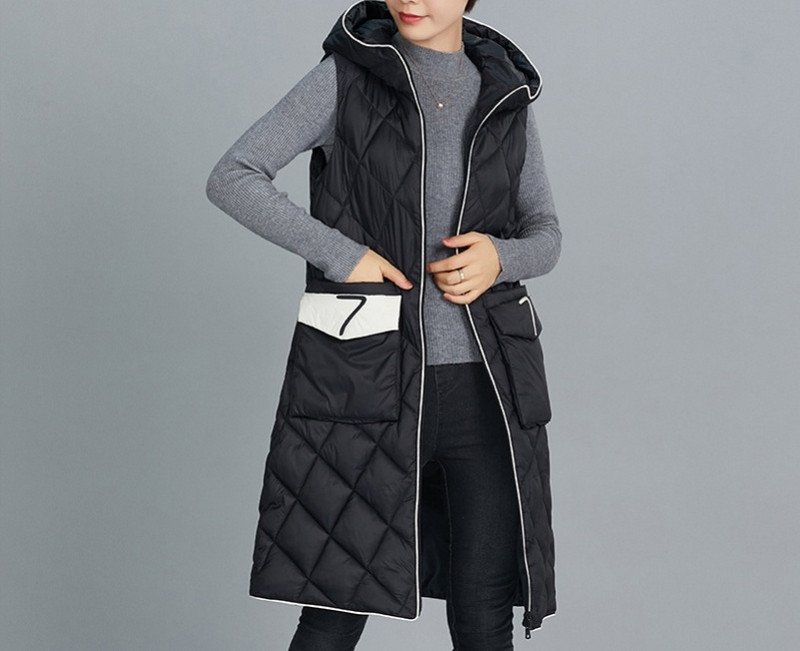 Ilga moteriška laisvalaikio liemenė su gobtuvu ir kišenėmis