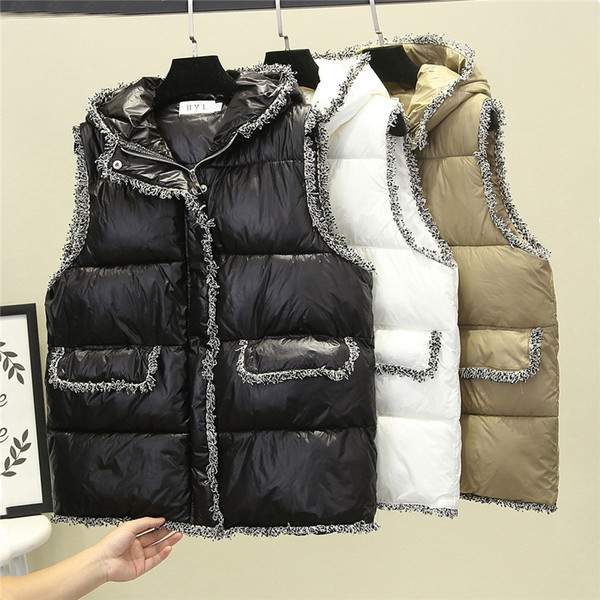 Naiste vest luku, taskute ja kapuutsiga