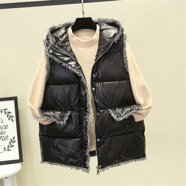 Naiste vest luku, taskute ja kapuutsiga