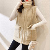 Naiste vabaaja vest – kõrge krae ja taskutega