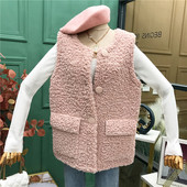 Praegune naiste vest ovaalse krae ja nööpidega