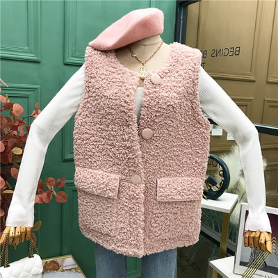 Praegune naiste vest ovaalse krae ja nööpidega