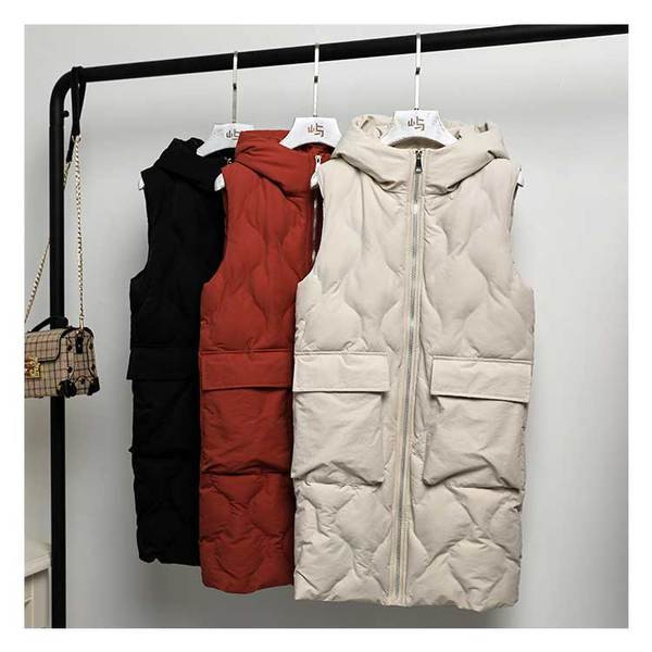 Moteriška liemenė su gobtuvu ir kišenėmis - ilgas modelis