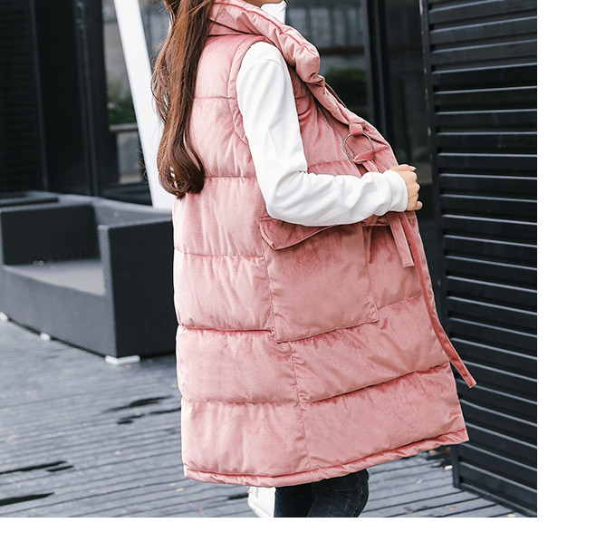 Hit Aktualan dugi model ženske vestice