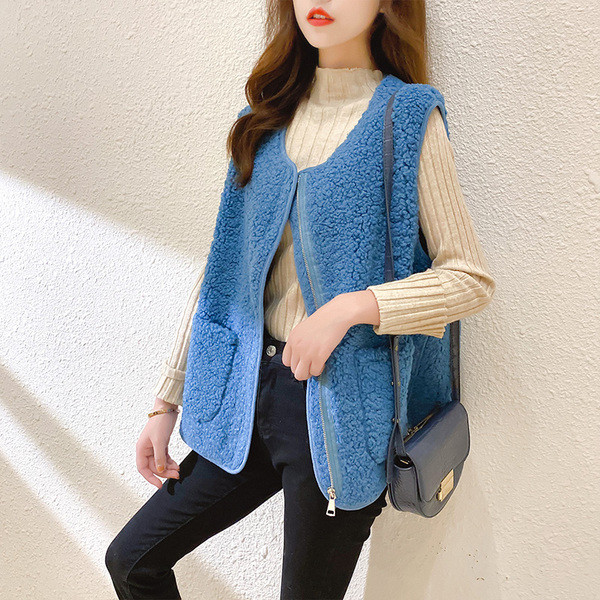 Naujo modelio moteriška laisvalaikio liemenė su apvalia iškirpte ir kišenėmis