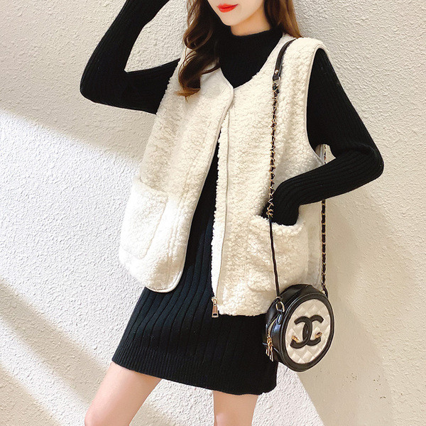 Naujo modelio moteriška laisvalaikio liemenė su apvalia iškirpte ir kišenėmis