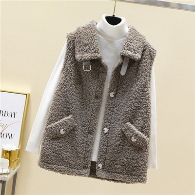 Naiste sulevest nööpide ja klassikalise kraega