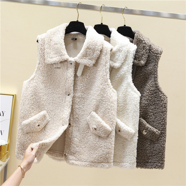 Naiste sulevest nööpide ja klassikalise kraega