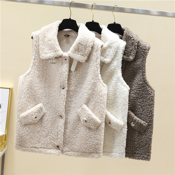 Naiste sulevest nööpide ja klassikalise kraega