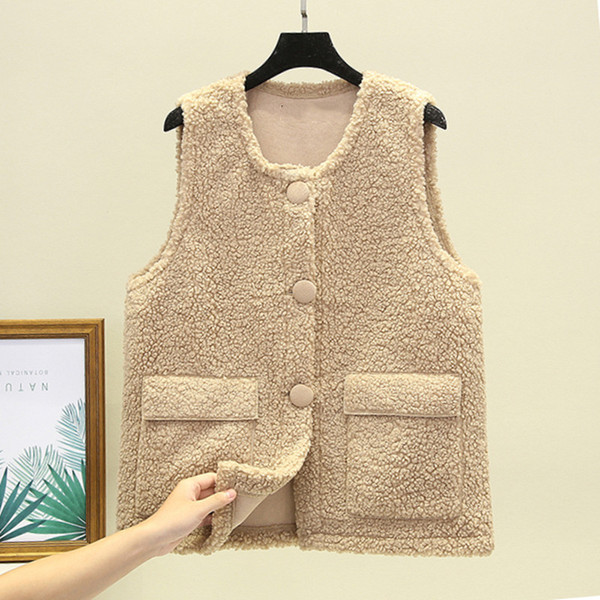 Moteriška kasdieninė pūkinė liemenė su sagomis ir kišenėmis