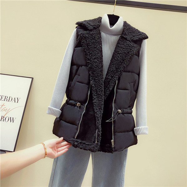 Naiste sulevoodri ja nööpidega vest