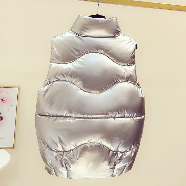 Aktualan ženski sjajni prsluk sa džepovima