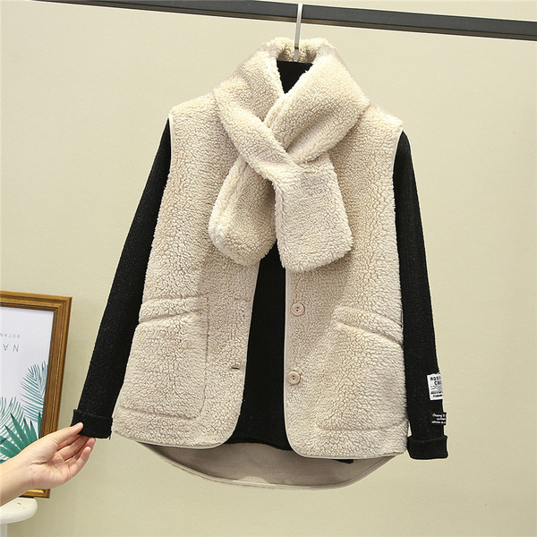 Naiste vabaaja sulevest salli ja taskutega