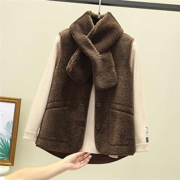 Naiste vabaaja sulevest salli ja taskutega