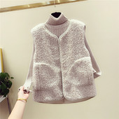 Naiste moodne luku ja taskutega sulevest