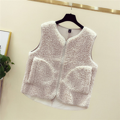 Naiste moodne luku ja taskutega sulevest