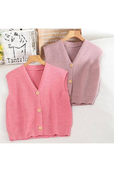 Naiste kootud vest nööpide ja spitsikaelusega