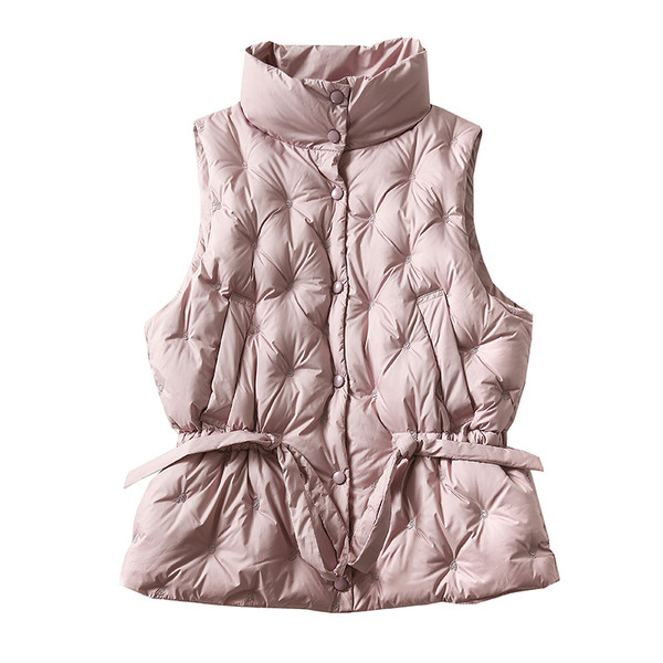 Naiste vabaaja vest vöökoha lipsude ja nööpidega