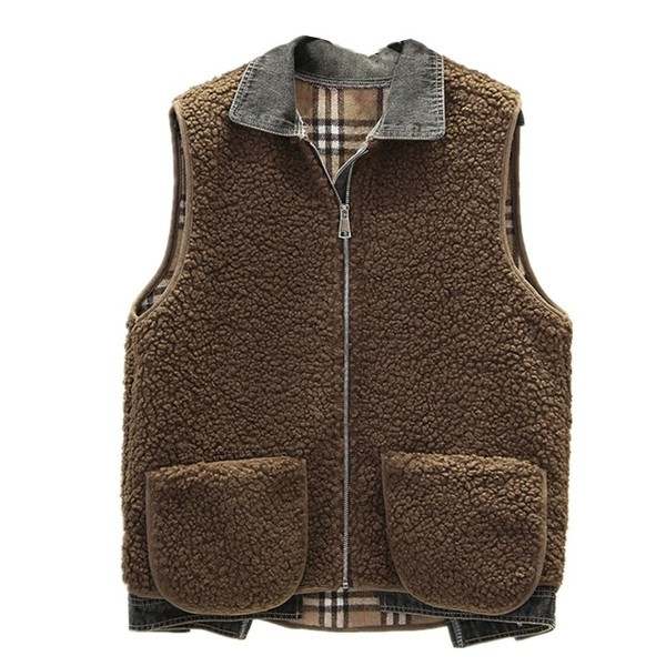 Igapäevane naiste vest - taskute ja kraega