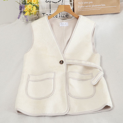 Moodne naiste vest V-kaelusega ja taskutega