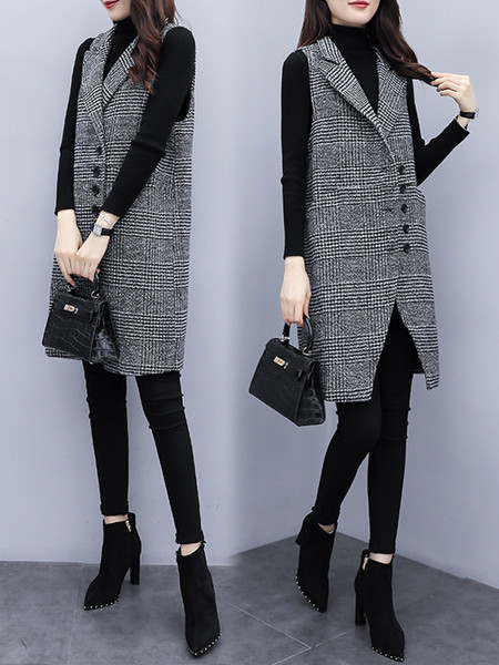 Moteriška languota liemenė su V formos apykakle ir sagomis