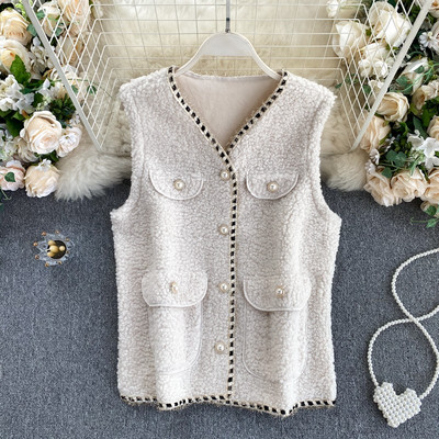 Naiste vabaaja vest nööpide ja spitsikaelusega
