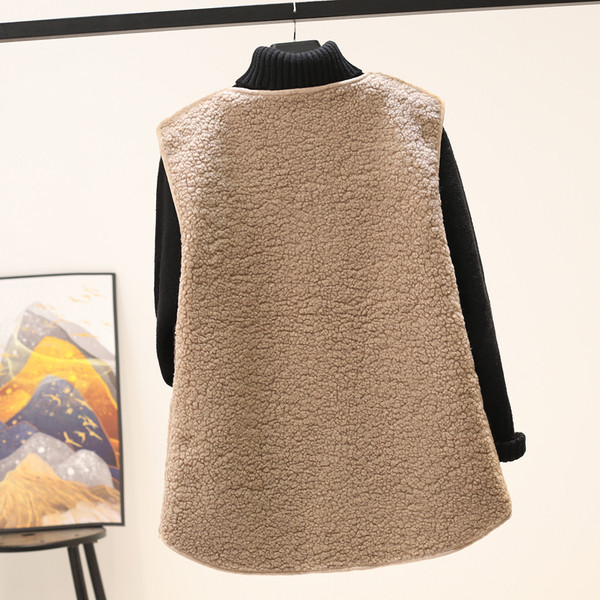 Naiste sulevest vabaaja nööpidega