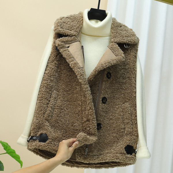 Moderna sieviešu veste ar špica kakla izgriezumu un kabatu