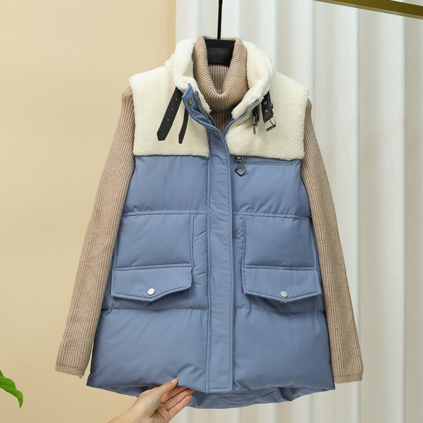 Casual naiste vest - lai taskutega mudel