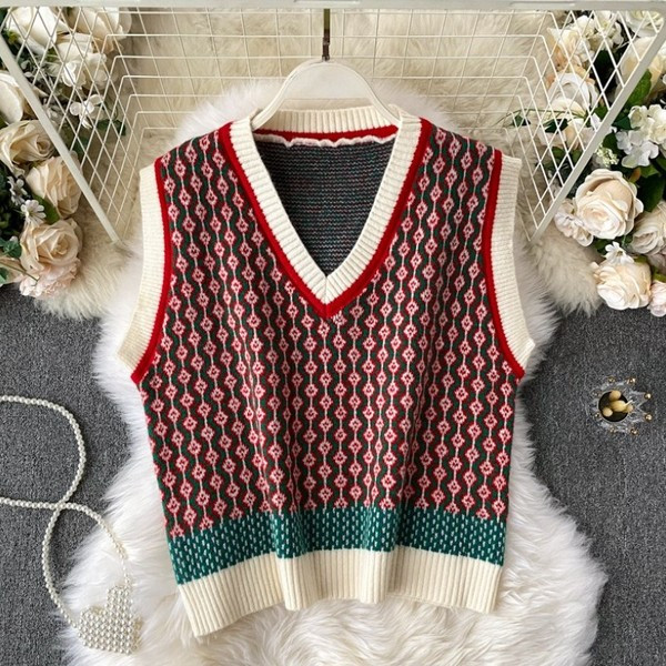 Megzta moteriška liemenė V formos iškirpte