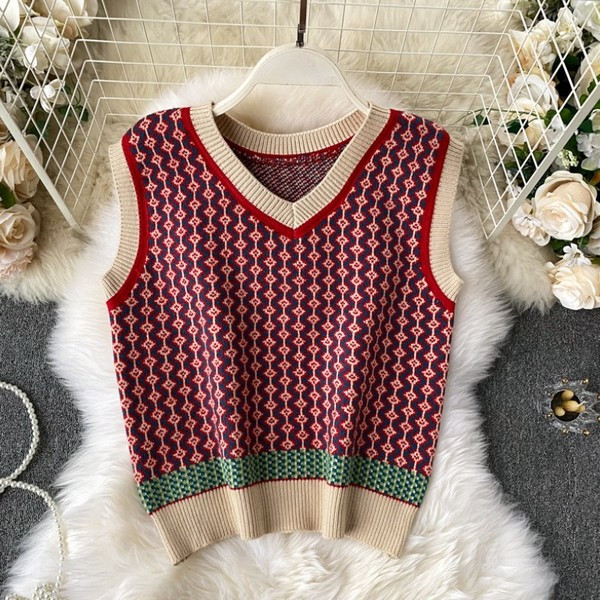 Megzta moteriška liemenė V formos iškirpte