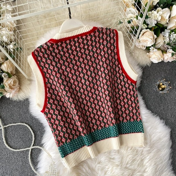 Megzta moteriška liemenė V formos iškirpte