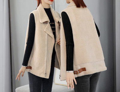 Γυναικείο γιλέκο  με γιακά και τσέπες