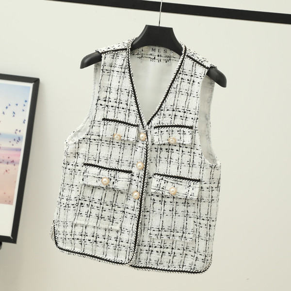 Nööpide ja spitsikaelusega naiste vest