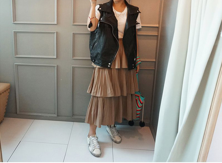 Moodne sügisene lukuga nahast vest