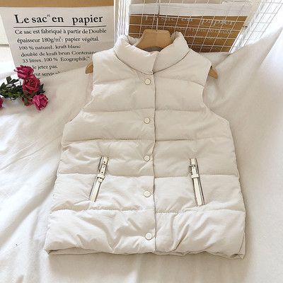 Moteriška laisvalaikio liemenė su sagomis