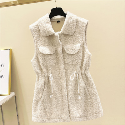 Naiste mitmes värvitoonis lipsude ja taskutega sulevest