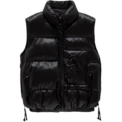 Kõrge krae ja lukuga vabaaja naistevest