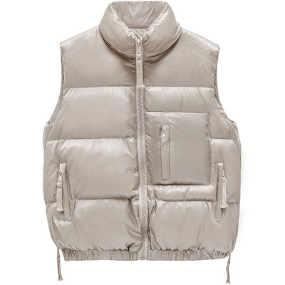 Kõrge krae ja lukuga vabaaja naistevest