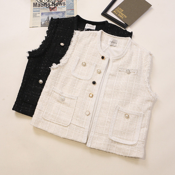 Moderan ženski prsluk s ovalnim izrezom i džepovima