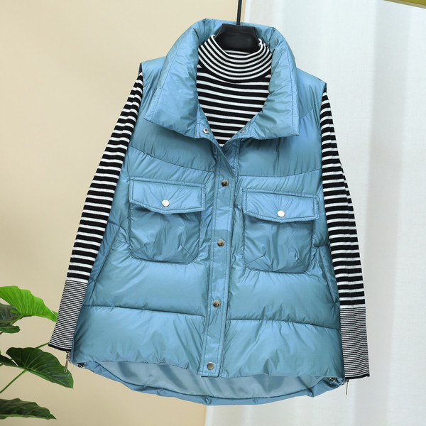 Asimetriška moteriška liemenė su kišenėmis ir aukšta apykakle